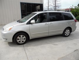 2004 TOYOTA SIENNA XLE SILVER 2WD AT 3.3 Z19634